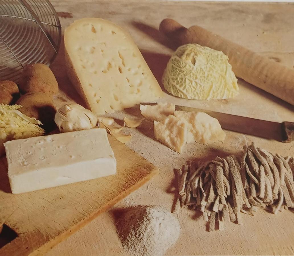 B & B Sentiero Valtellina Castello dell'Acqua 外观 照片